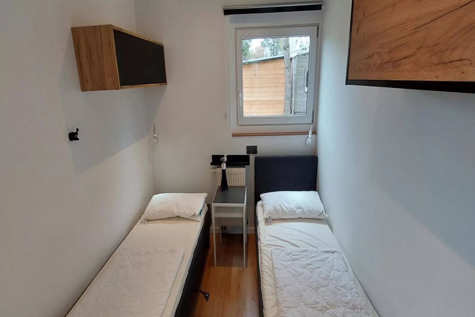 Eureka 13-Bedroom