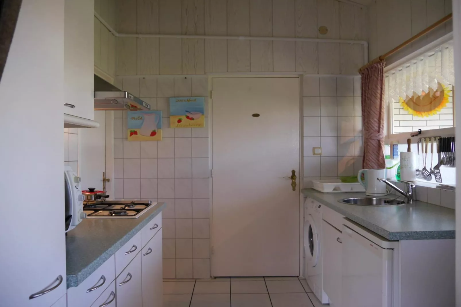 Zeewaard 15-Kitchen
