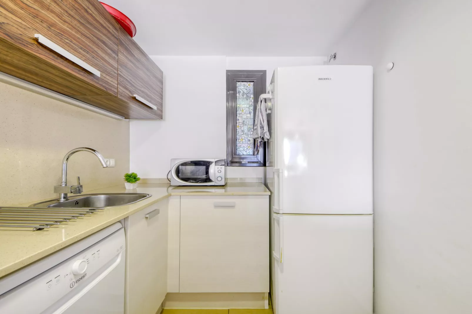 MARITIM 2 D Roses-Kitchen