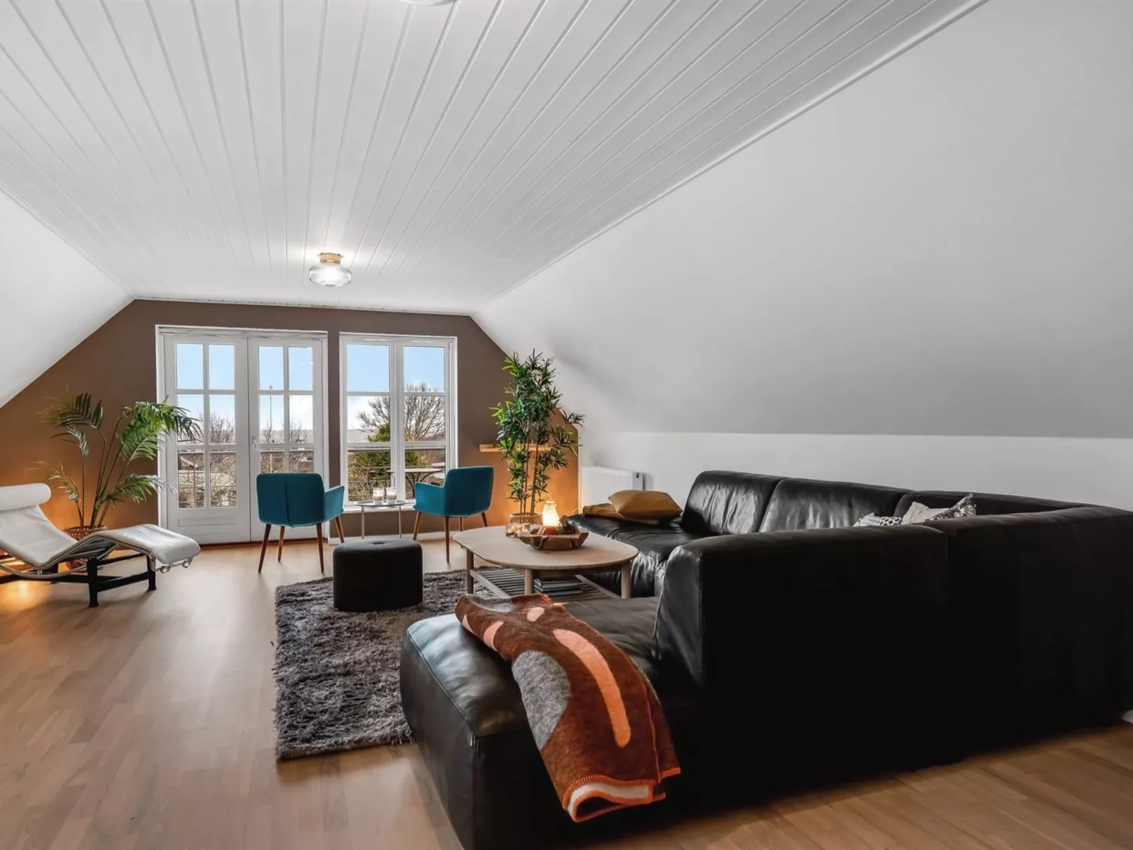 "Brune" - 330m from the sea-Drinnen