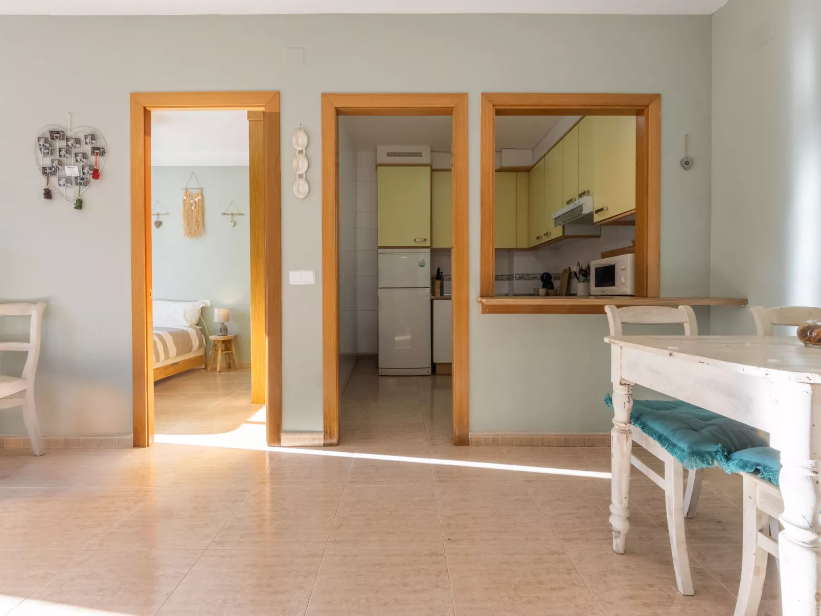 Larimar-Inside