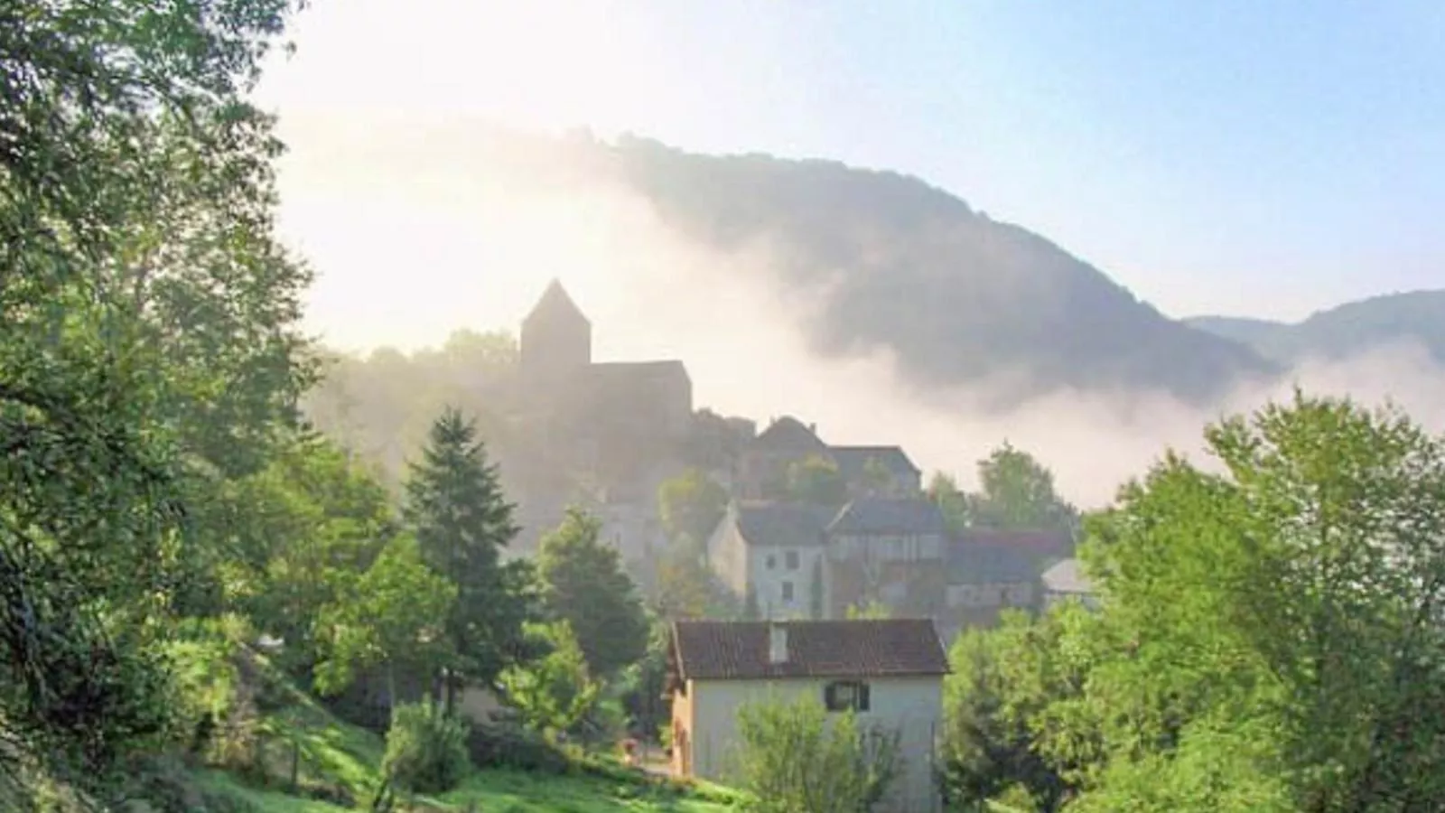 Gite Brousse le Chateau