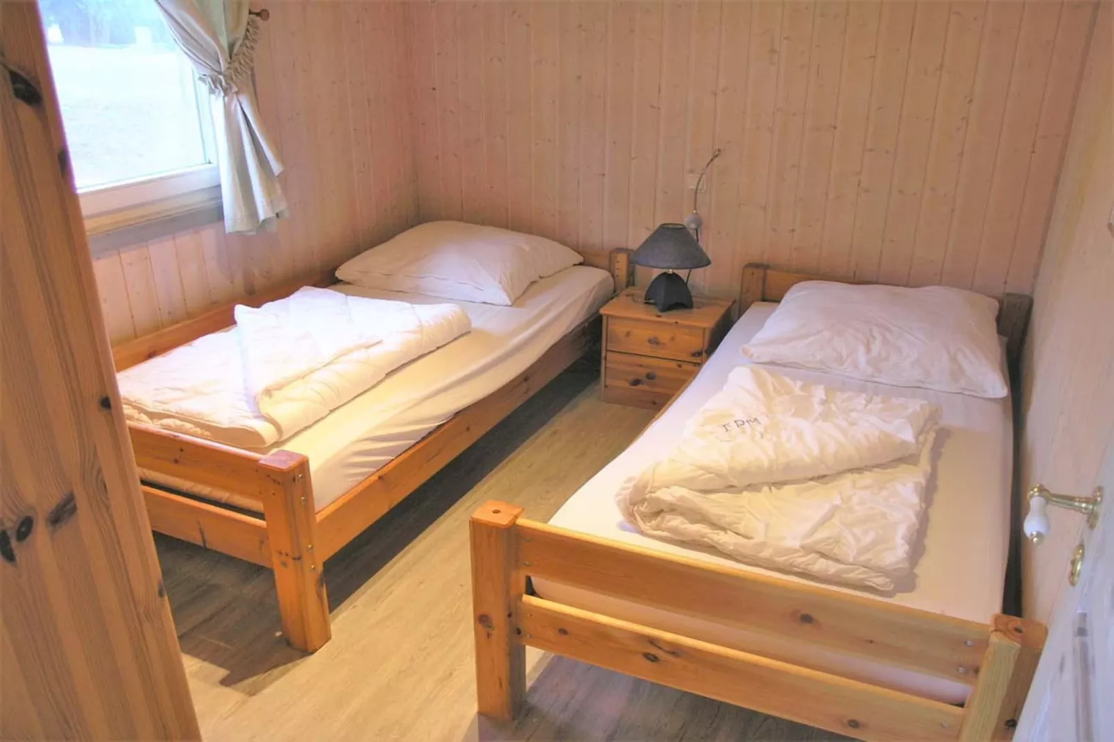 FH Seeschwalbe 242-Bedroom