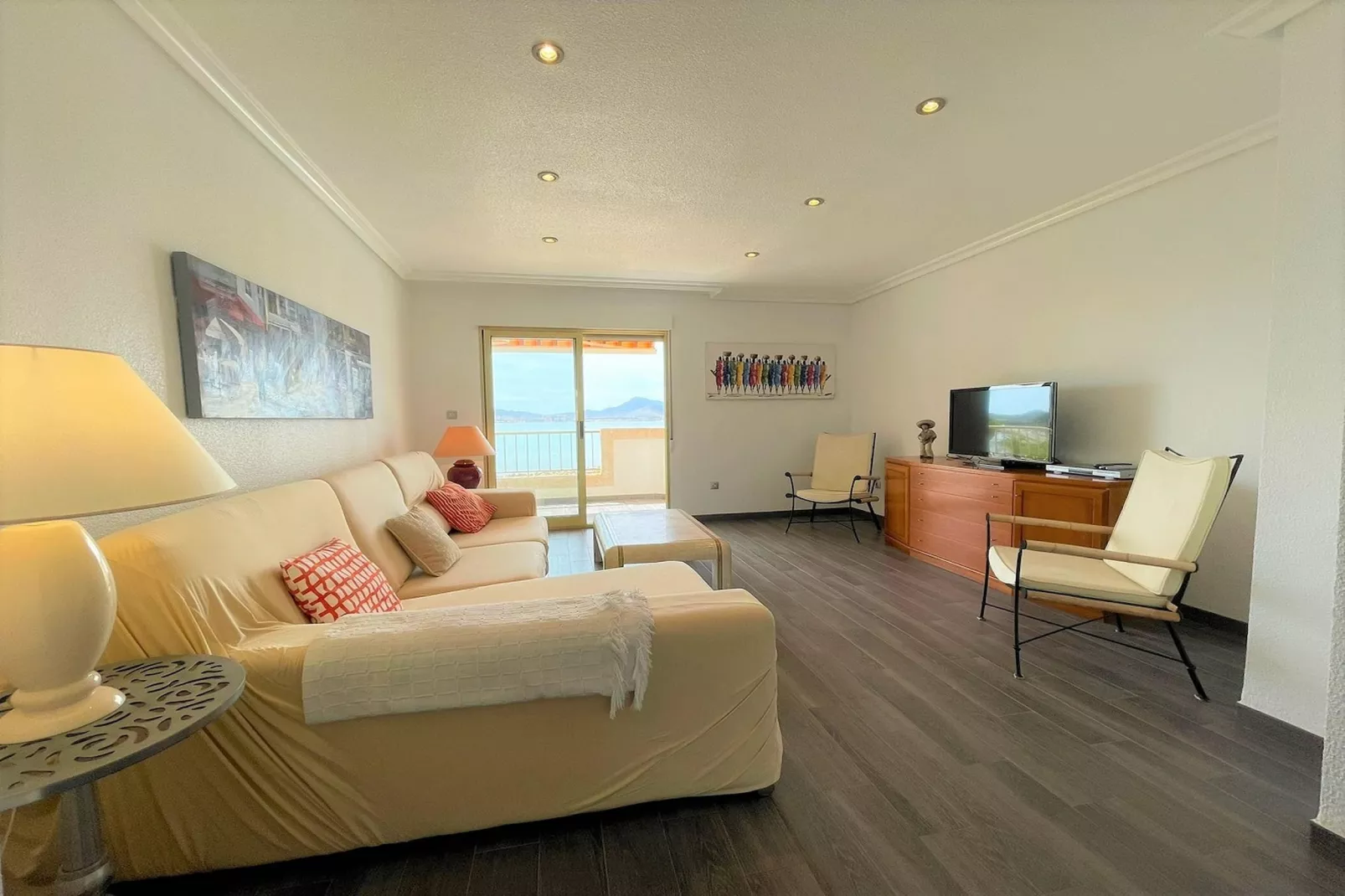 Apartamento con piscina frente al mar en La Manga del Mar Menor-Salon