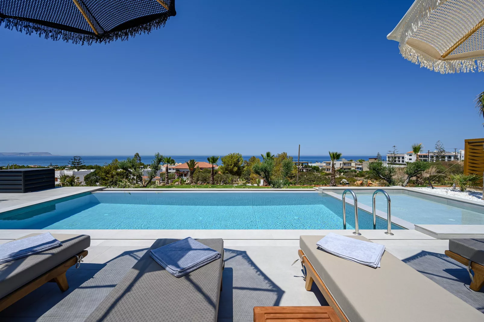 Nysa Luxury villa 2-Pool