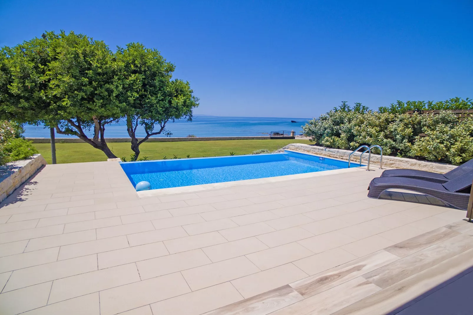Mary Beach 1-Outdoor
