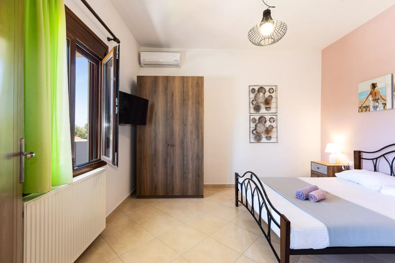 Stefanakos House-Bedroom