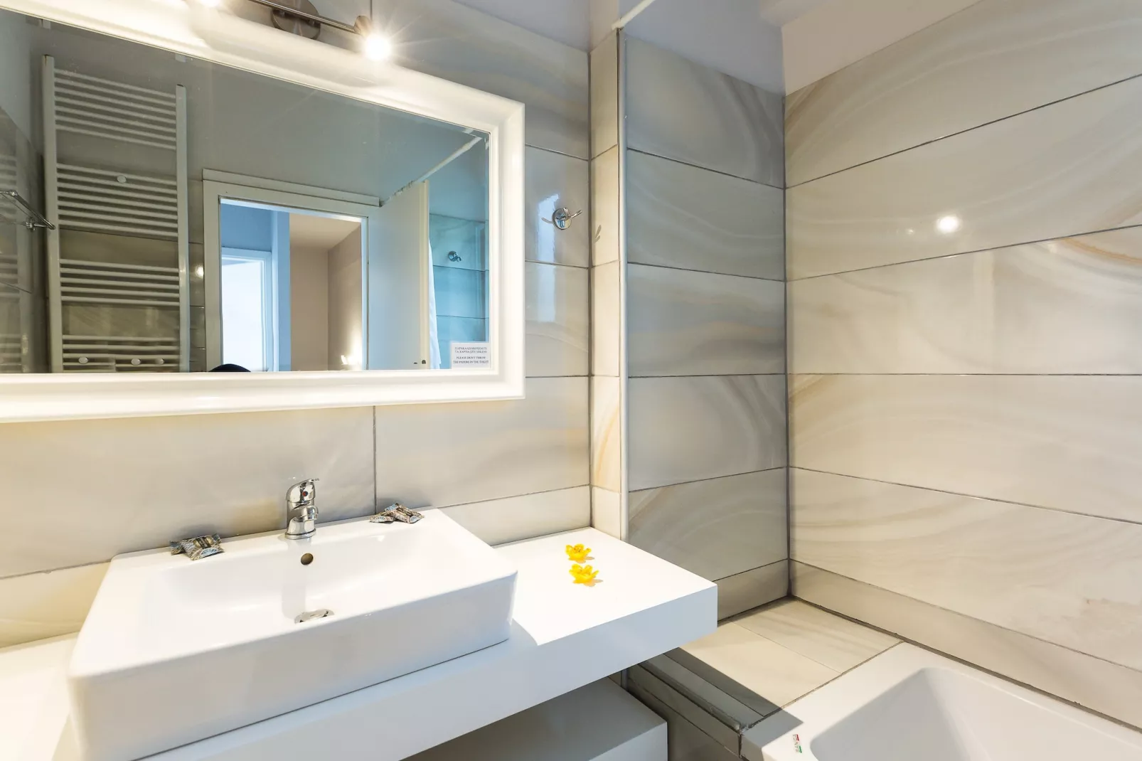 Sunset Maisonette 2-Salle de bain