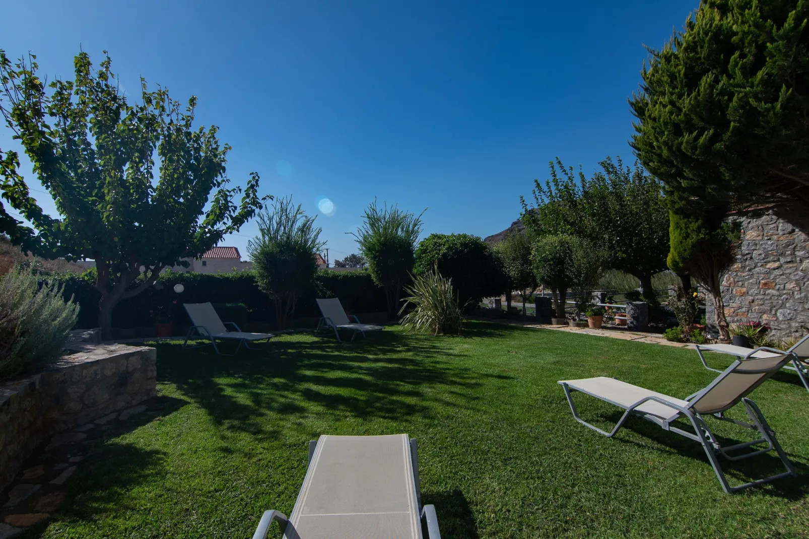 Mythos apt 4-Jardin d'été