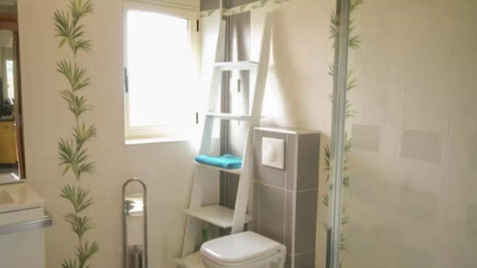 Gite Brousse le Chateau-Badezimmer