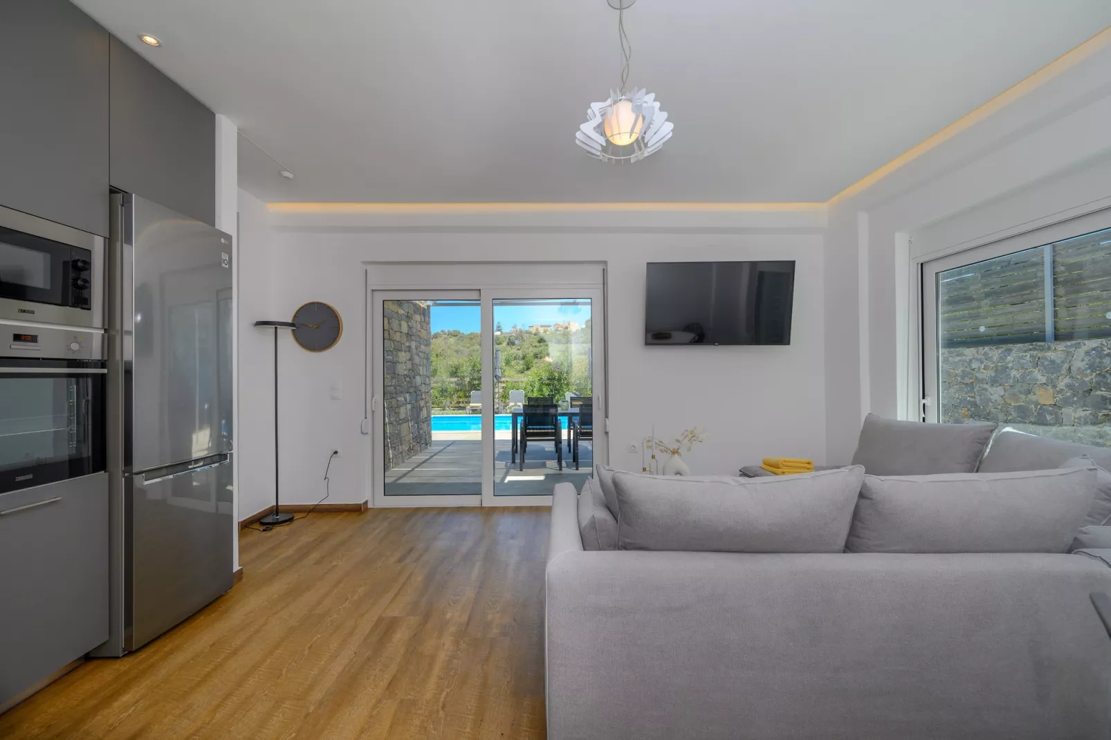 Kalostous 1-Living room