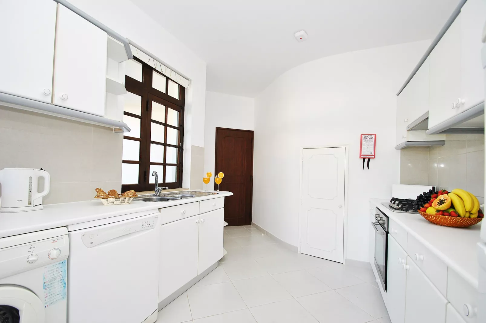 Villa Isa Joe-Kitchen