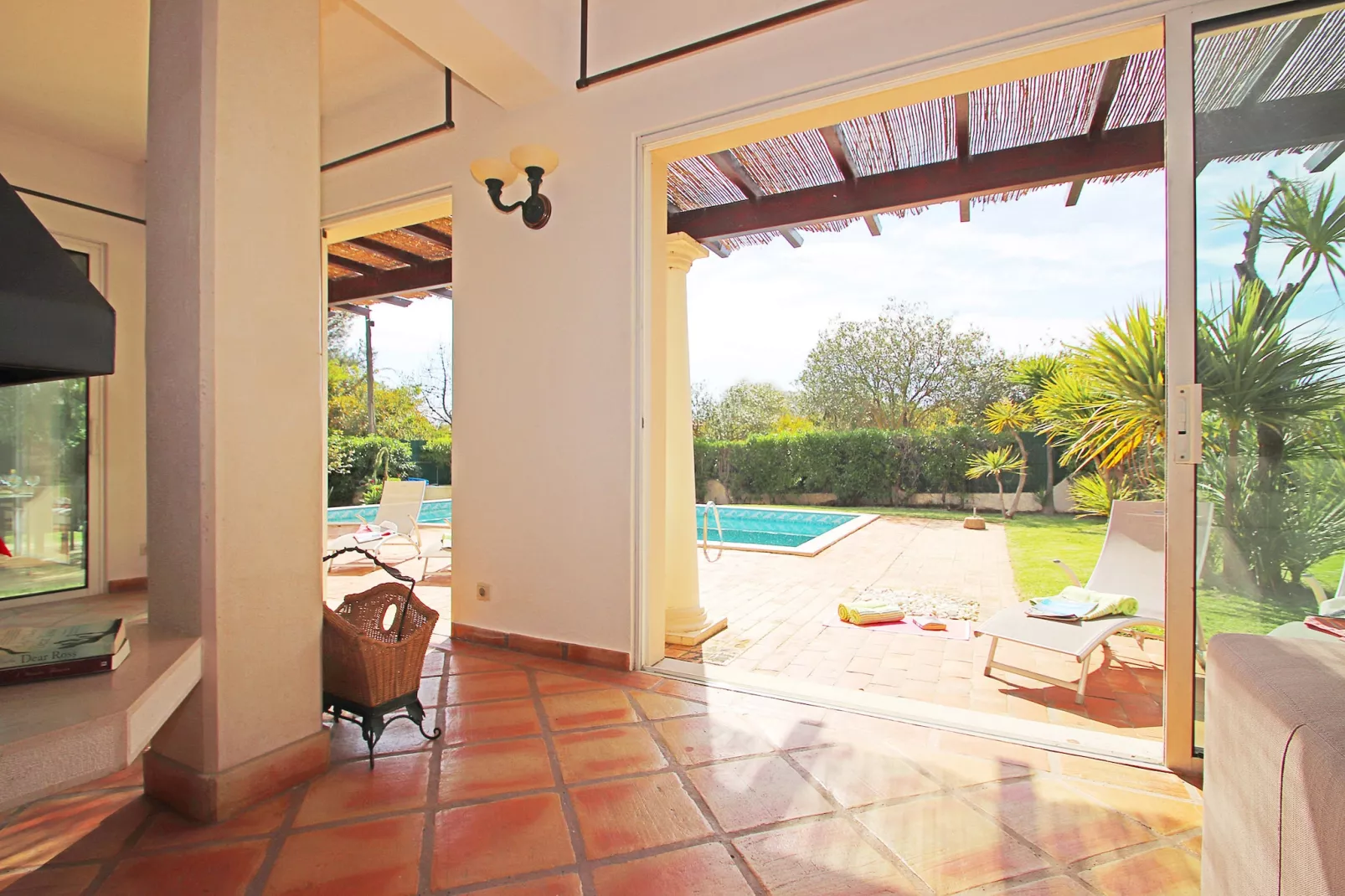 Villa Bogota-Landing
