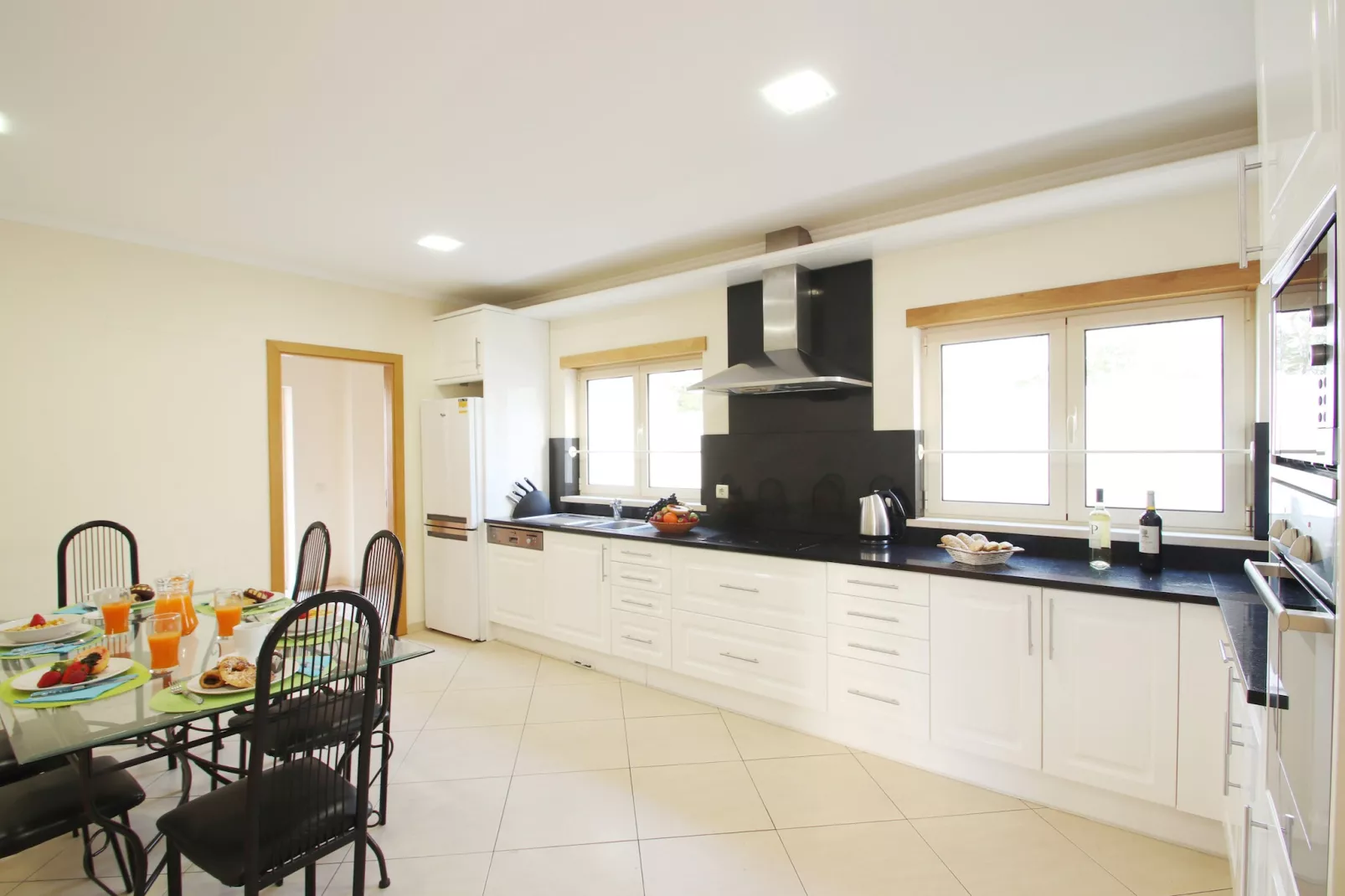 Villa Pauline-Kitchen