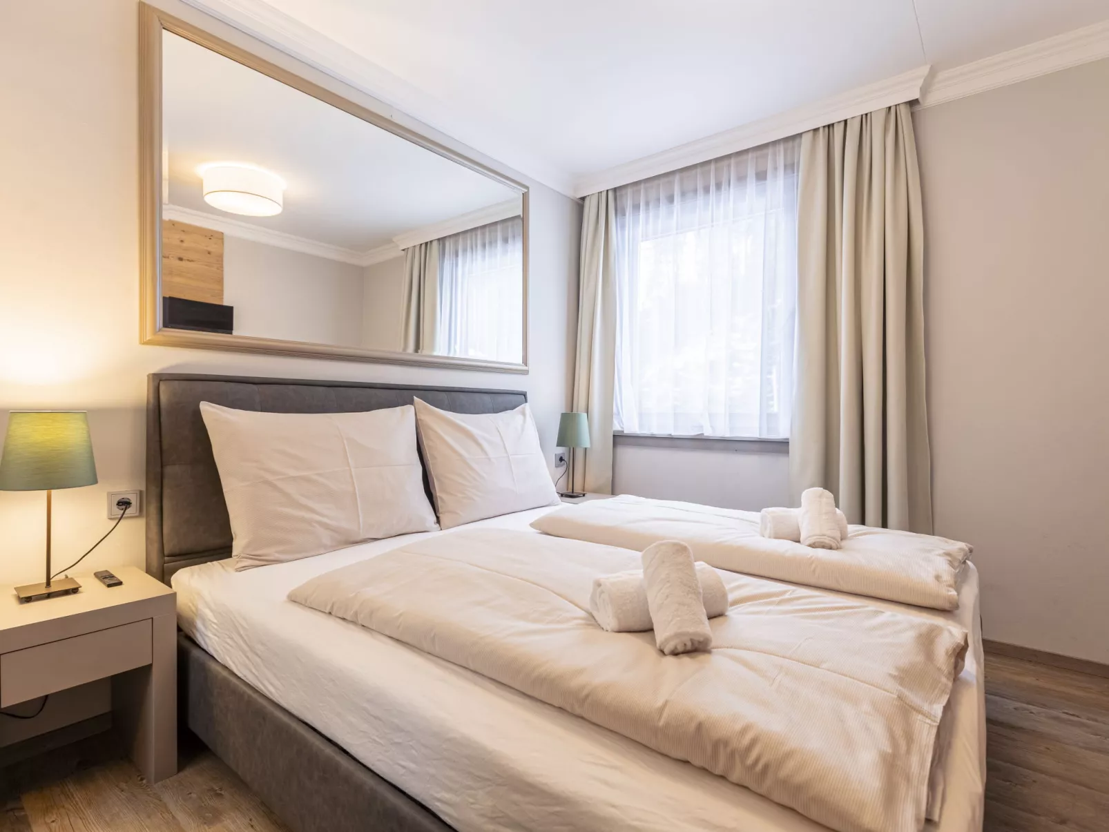 Suite mit 1 SZ & Wellnessbereich-Drinnen