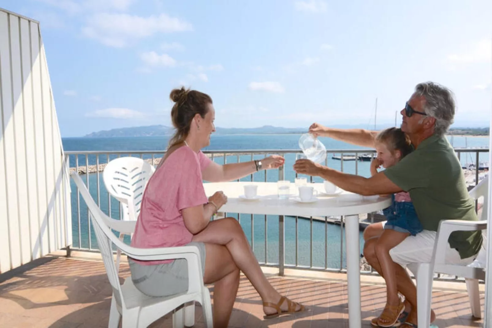 Appartements à L'Estartit-Außenbereich Sommer