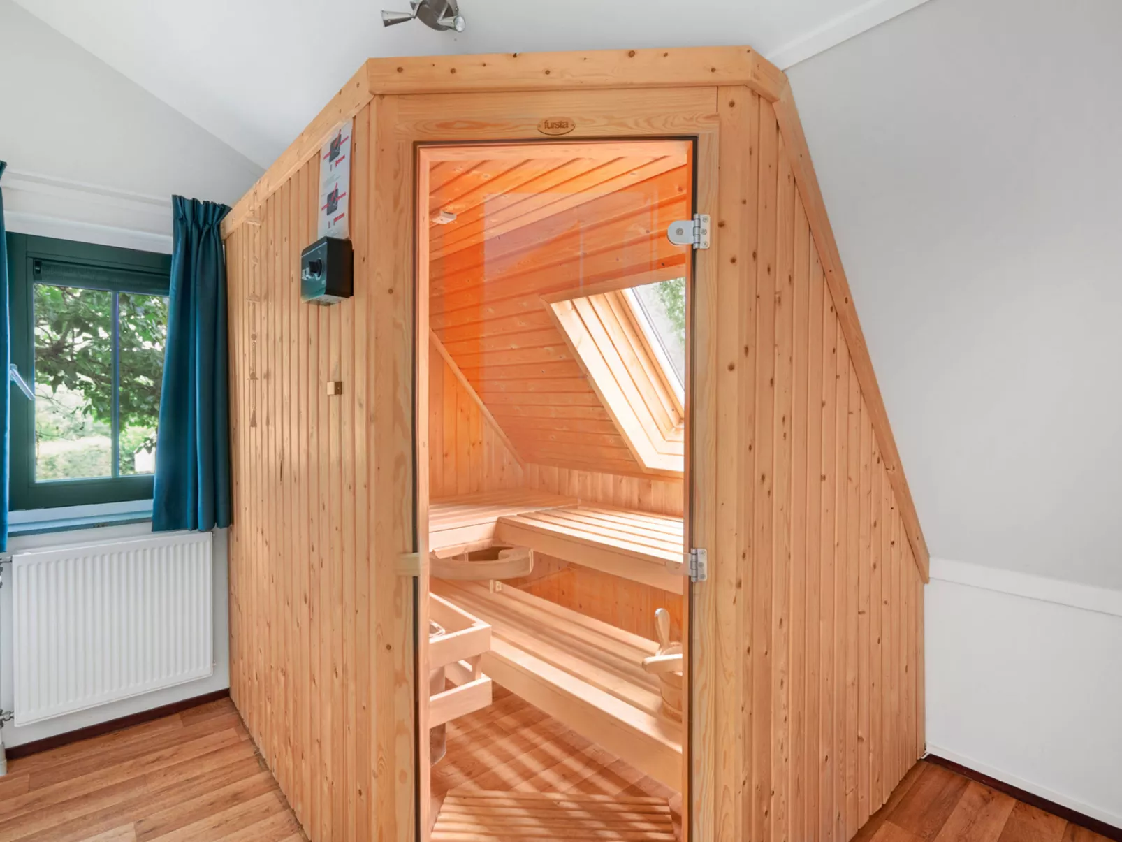 Koningshoeve Wellness 4 personen-Inside