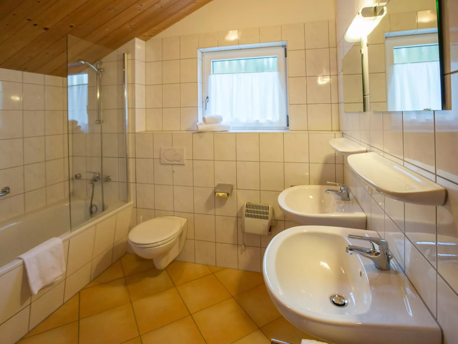 Mit 3 Schlafzimmern 8 Personen-Inside
