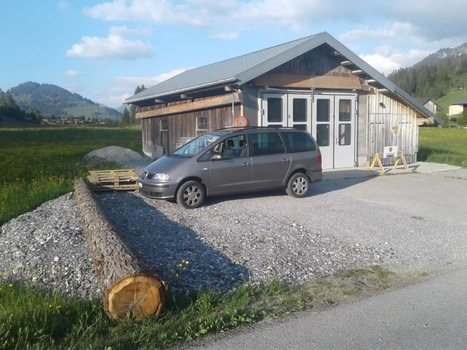 La Ruche, Chalet-Outside