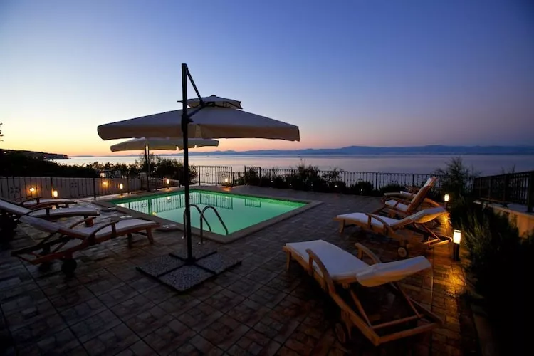 Apartments Villa Grlica - Comfort One Bedroom Apartment With Terrace and Garden View (A3)-Piscine