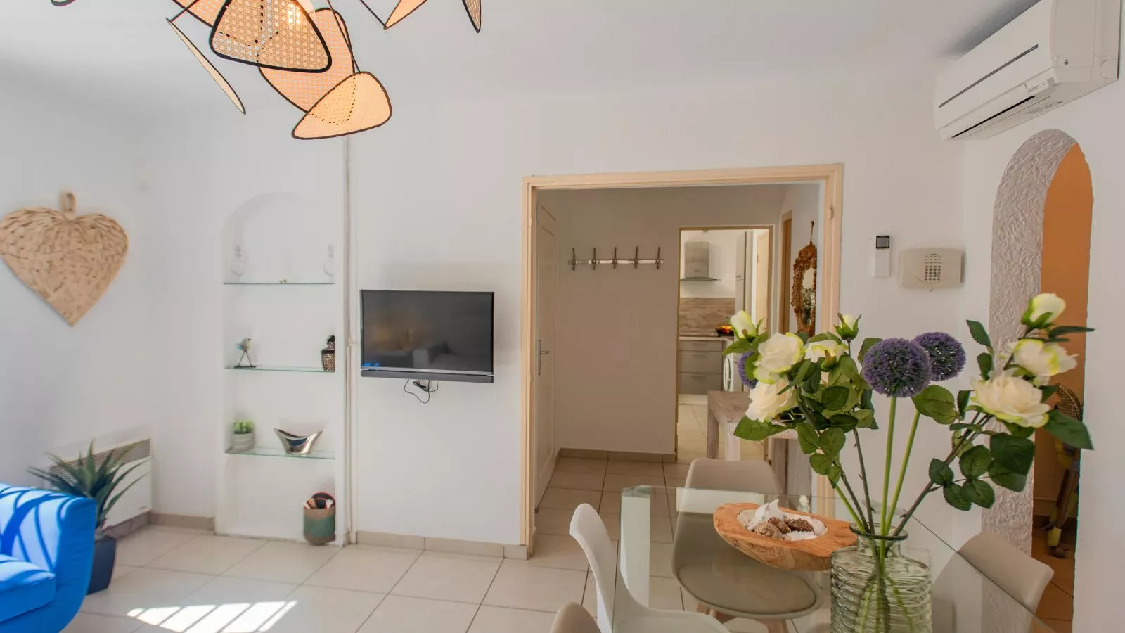 Les Romarins-Living room