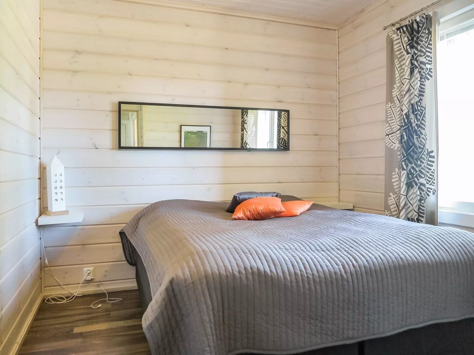 Aihki pine cottage-Inside