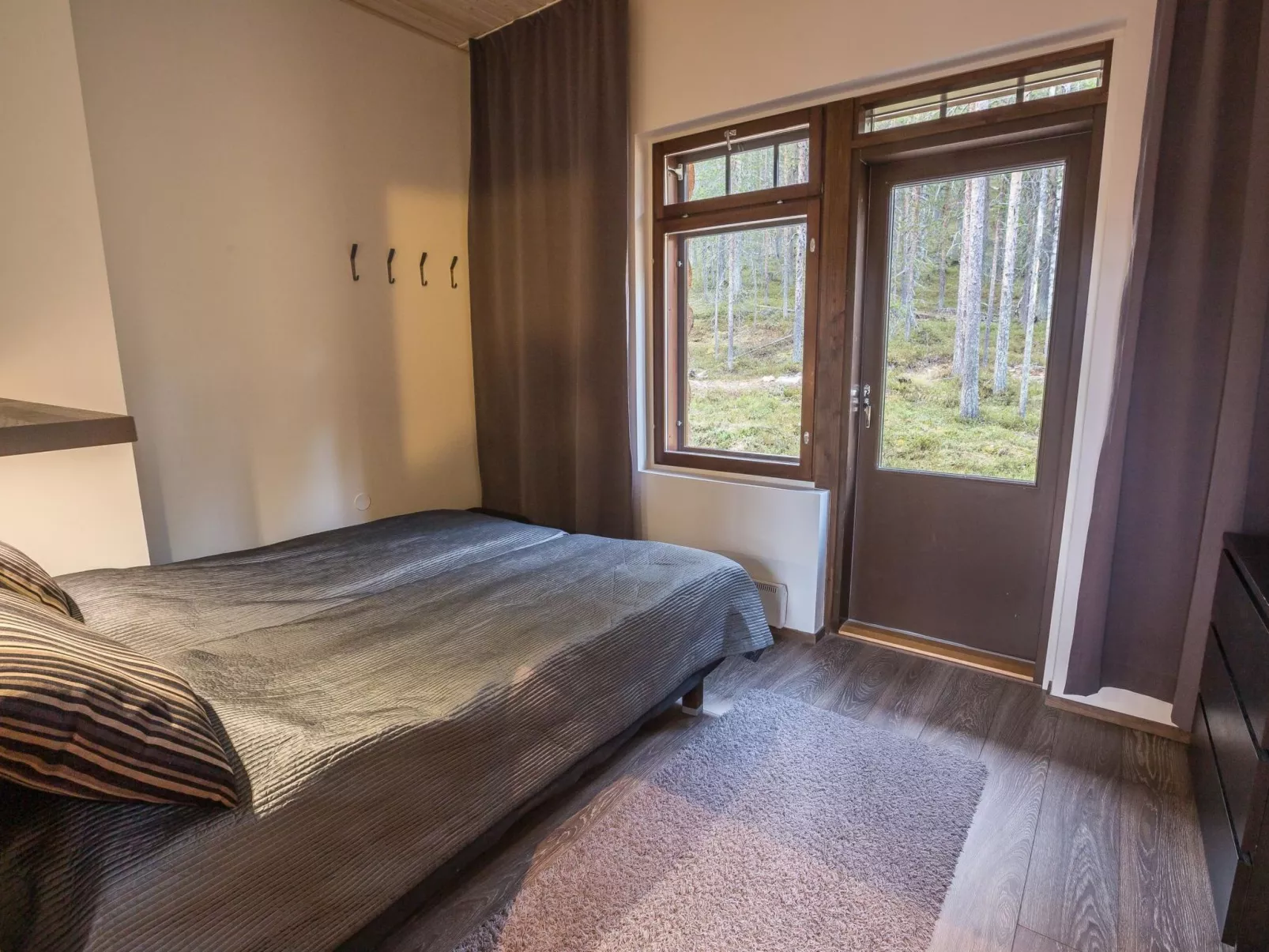 Karhunkieppi 9 b-Inside