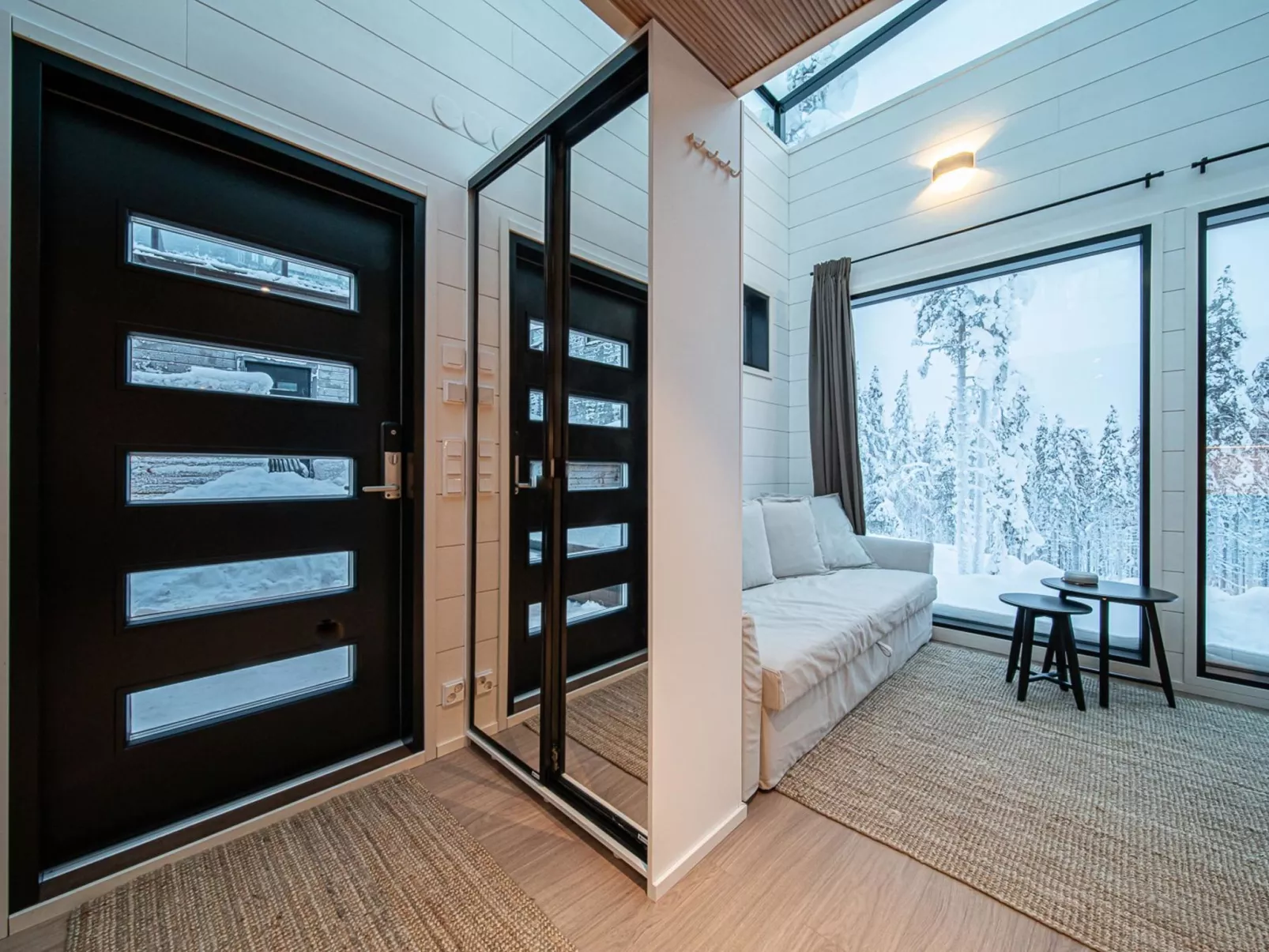 Levi sky iglo incl. hot tub-Inside