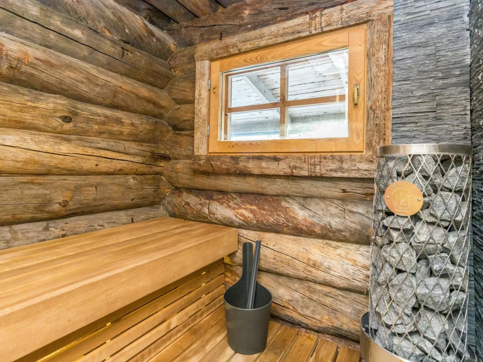 Kaasavuoren ranta-Outside