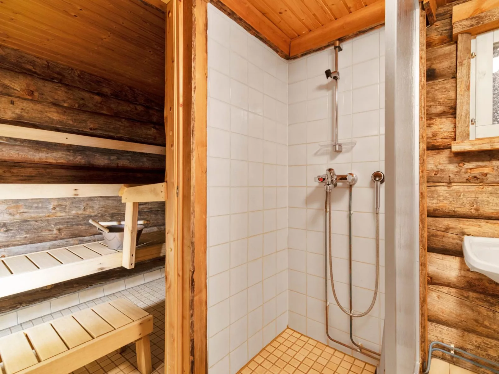 Lomaylläs d59 /palovaarankaarre 13 a-Inside