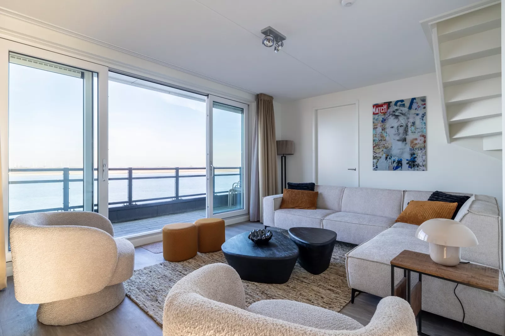Appartement Vista Maris 'Haus am See' - Havenweg 8-30  Sint-Annaland-Living room