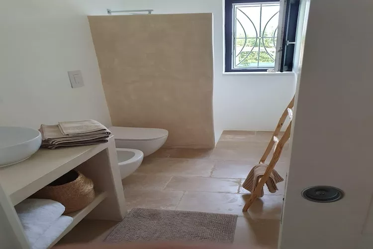 Trullo Milena Fasano-Bathroom