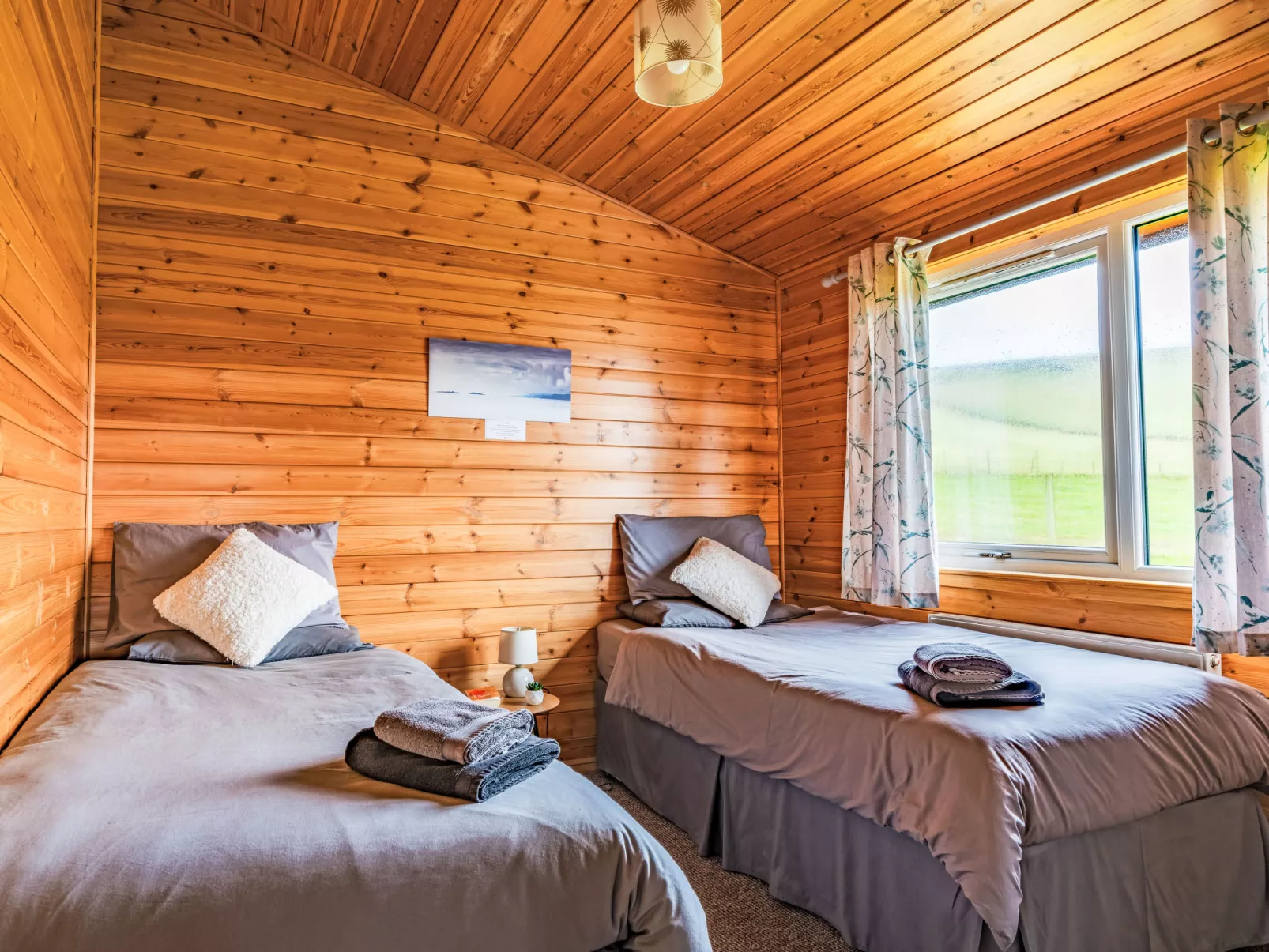 Loch Leven Lodge 21-Inside