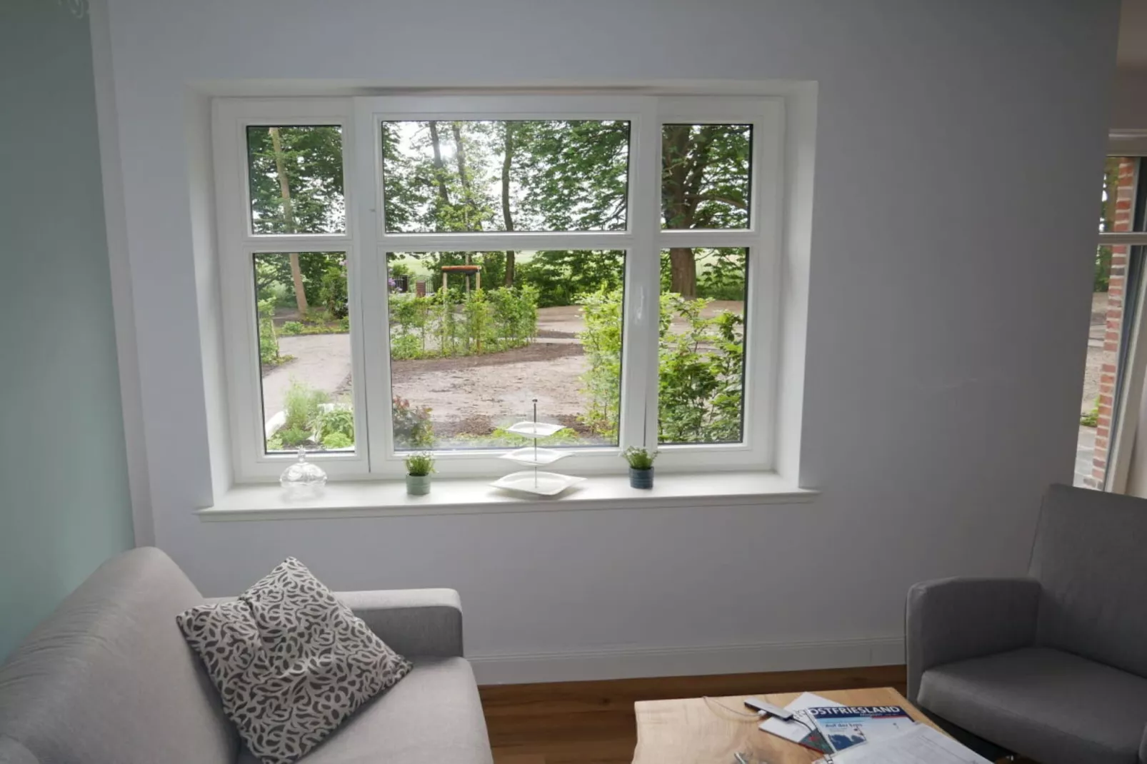 396943-Living room