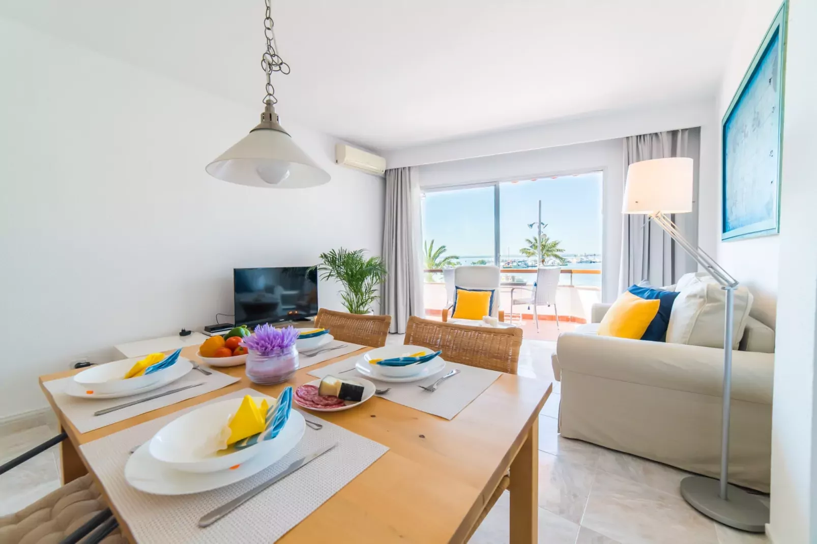 Maritimo-Dining room
