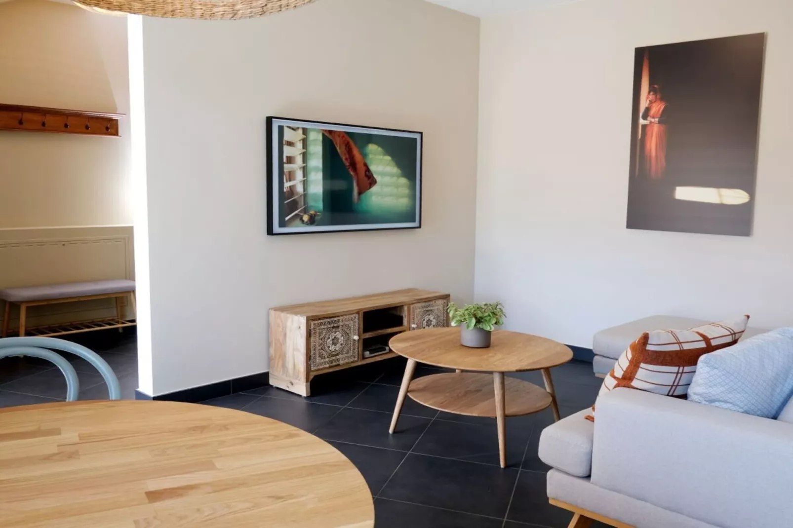 498042-Living room