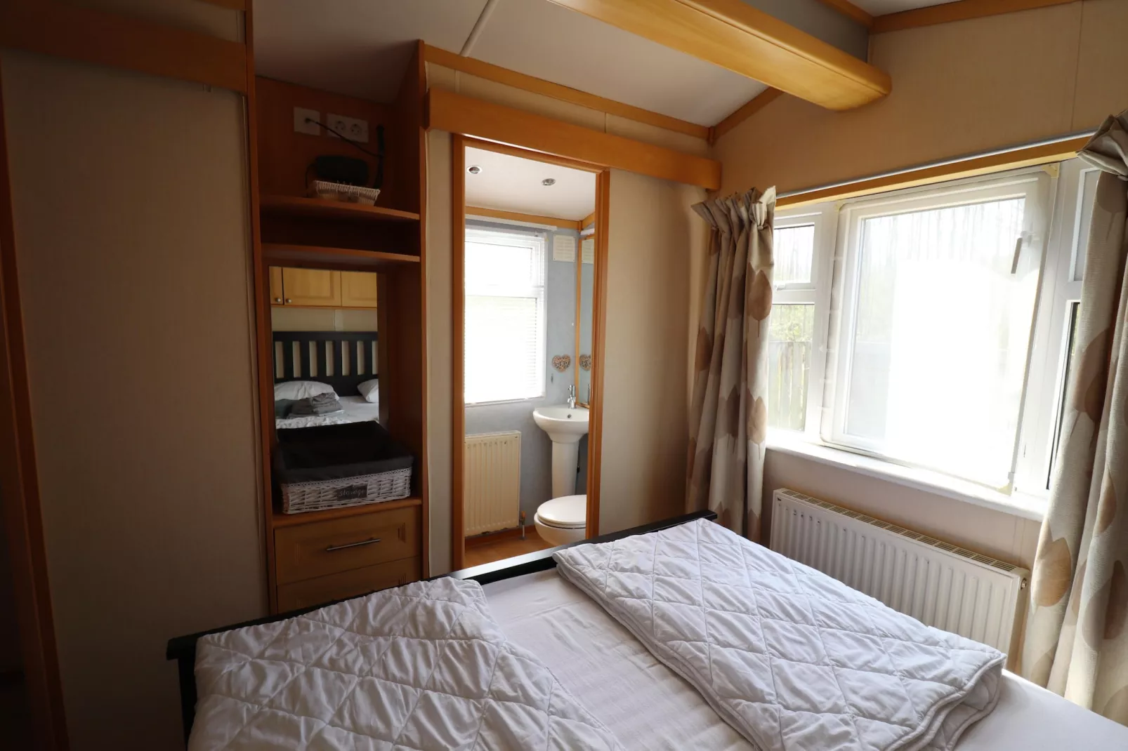VT 66-Bedroom