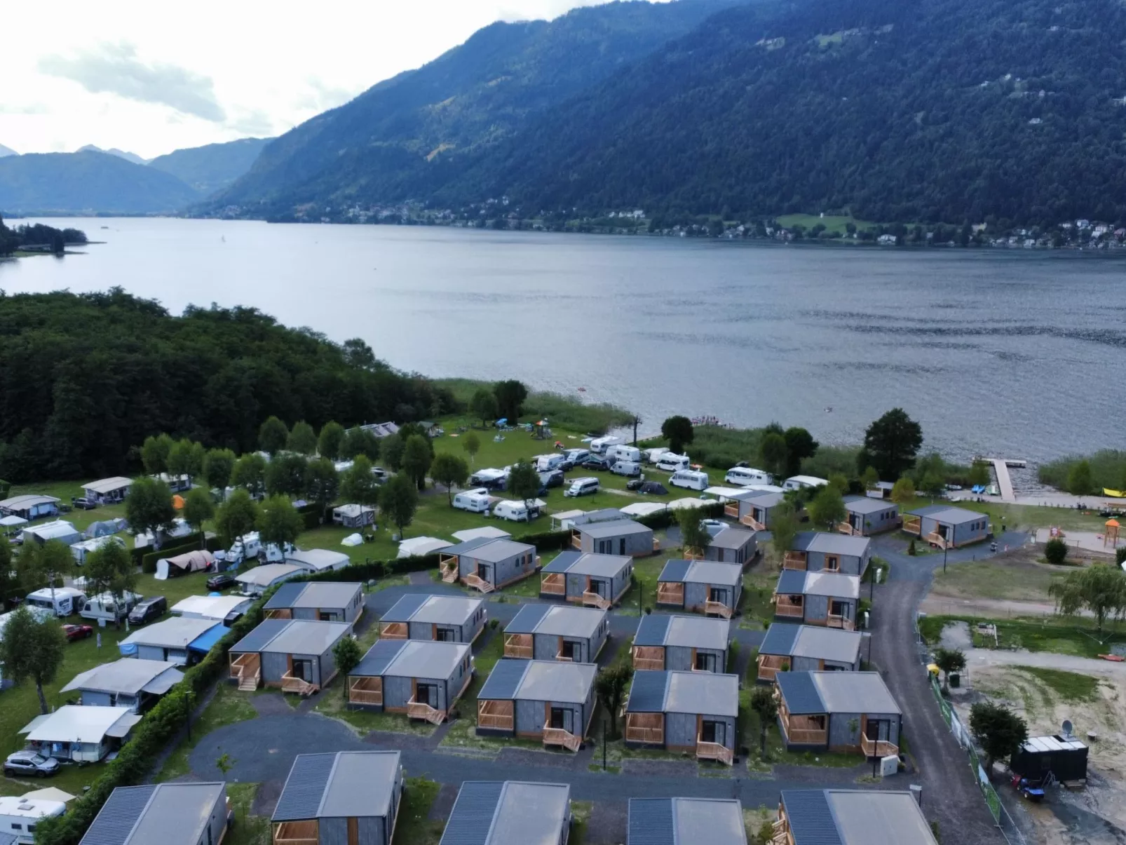 Wulfenia Waterfront 6-Outside