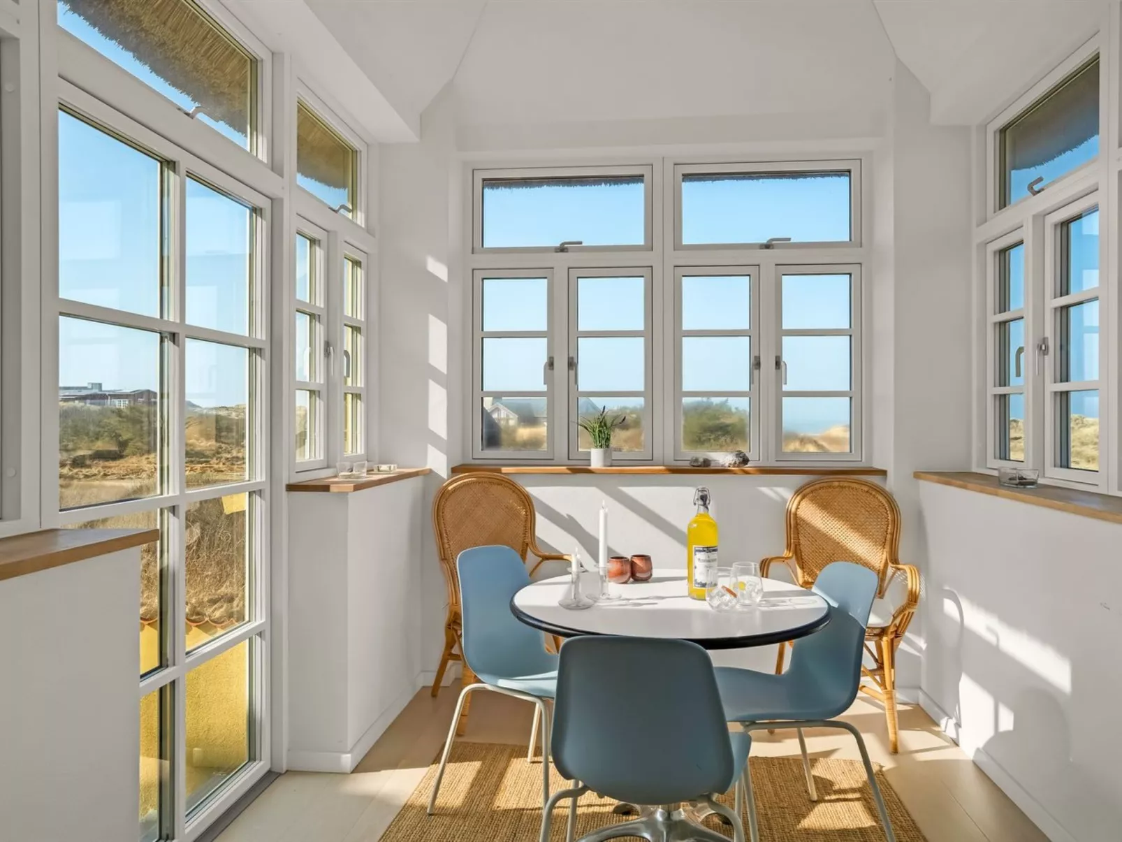 "Amina" - 200m from the sea-Inside