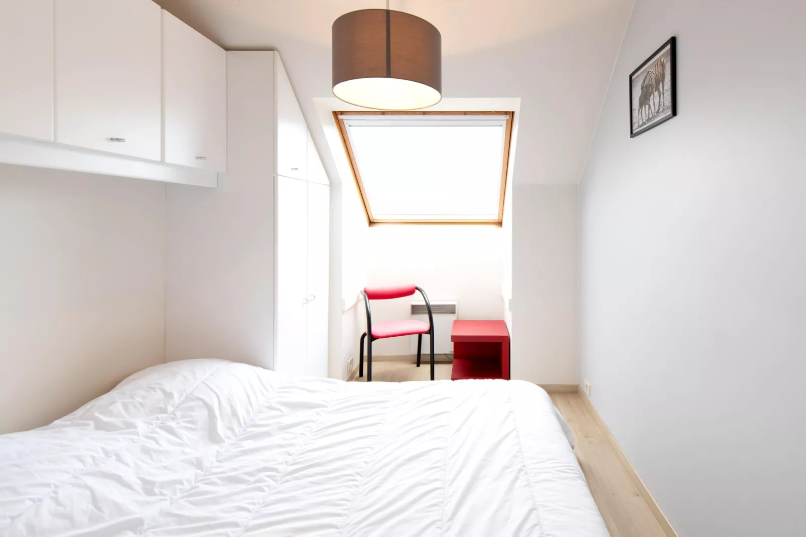 MENTON 22B-Bedroom