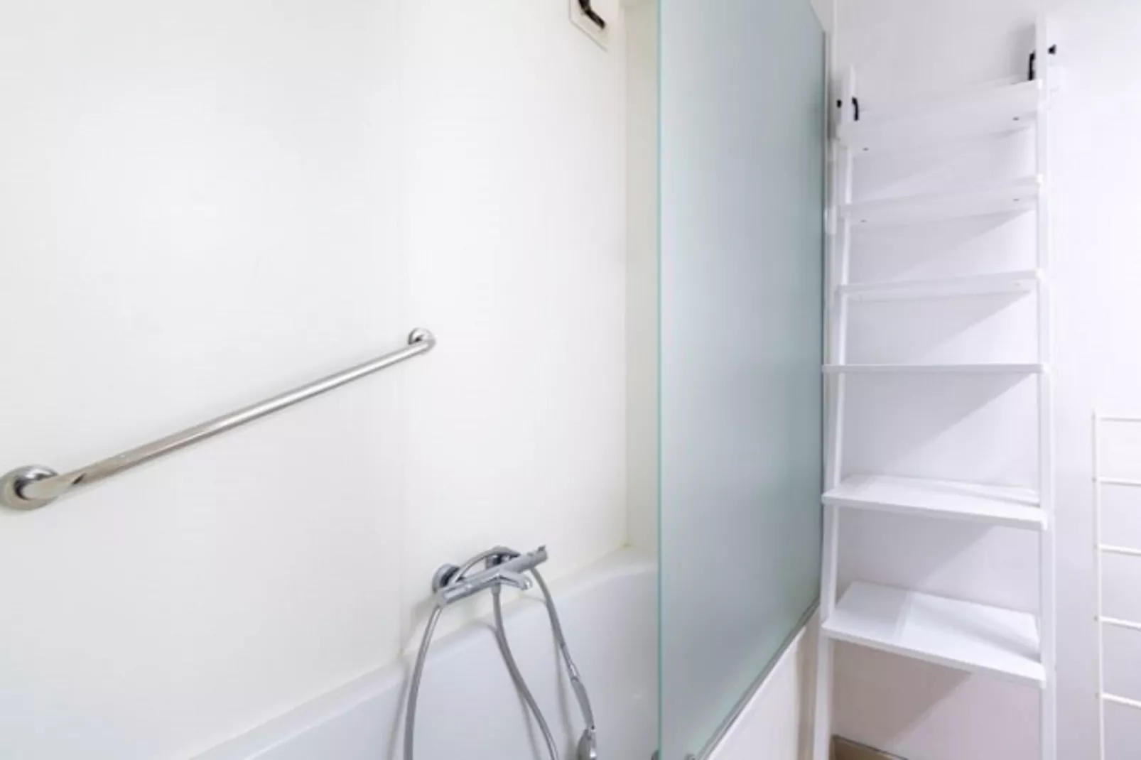 EMPERADO 0602/ 6B-Salle de bain