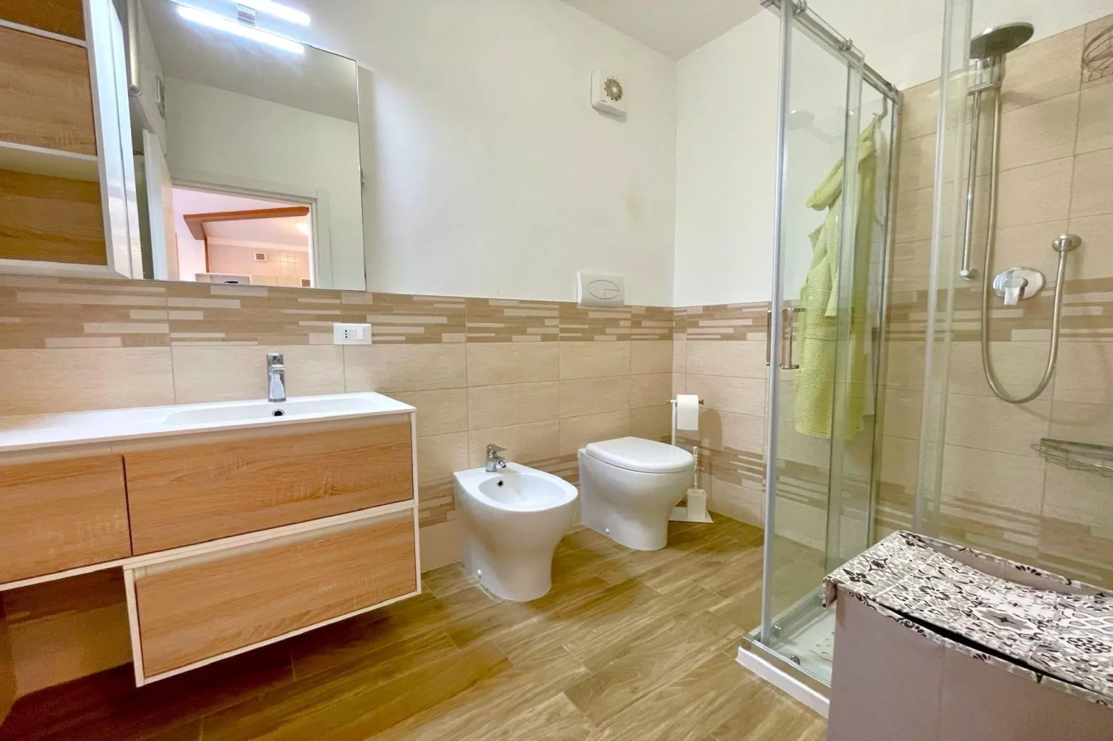 Astro 48-Bathroom