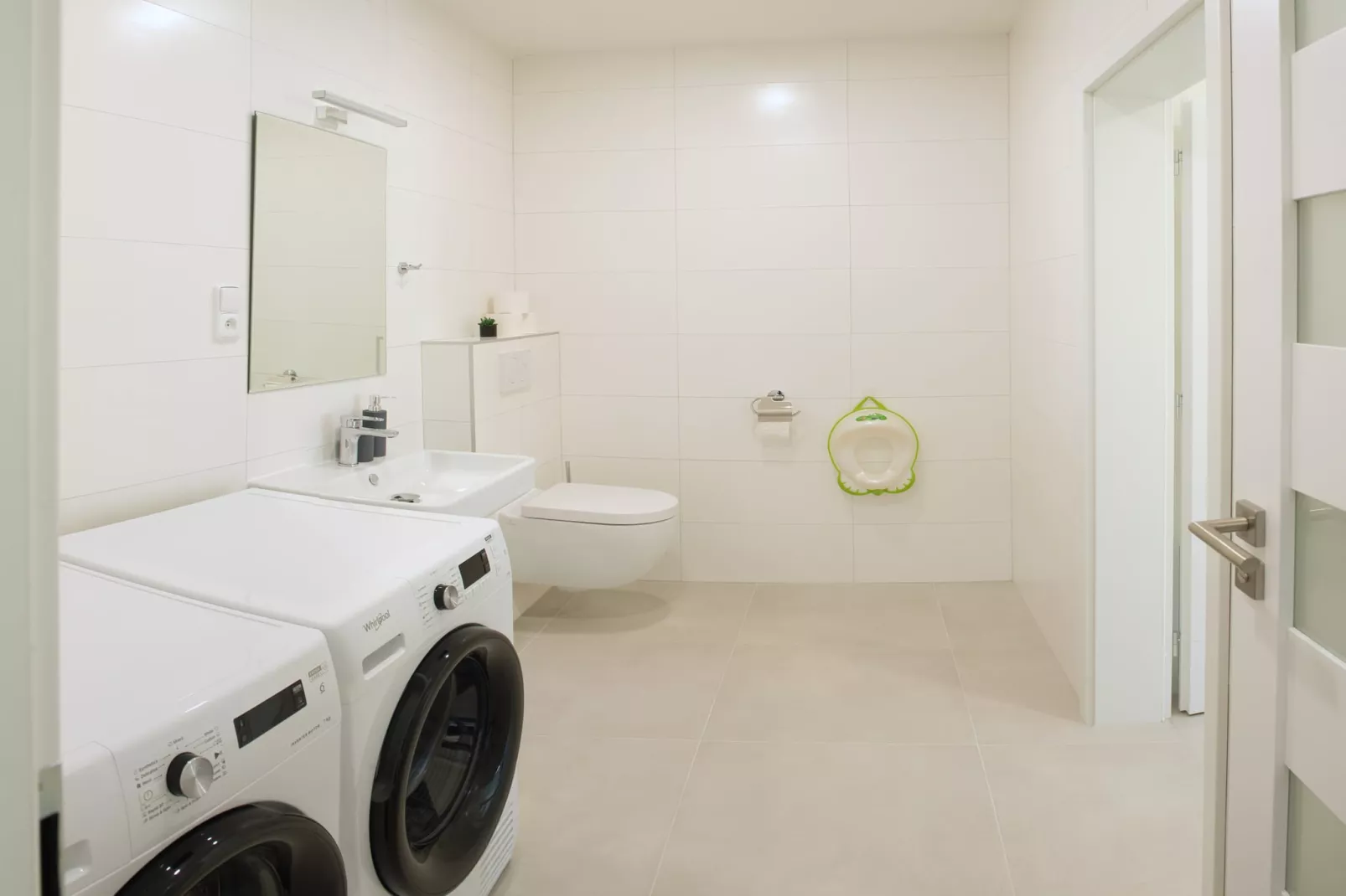 Mnichovo Hradiste SVK405-Bathroom