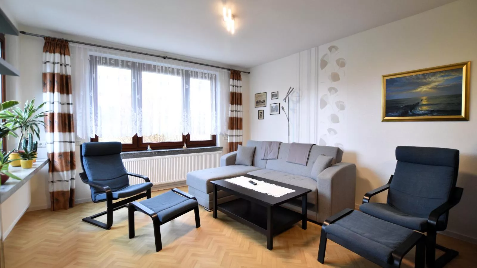 Hecht-Living room