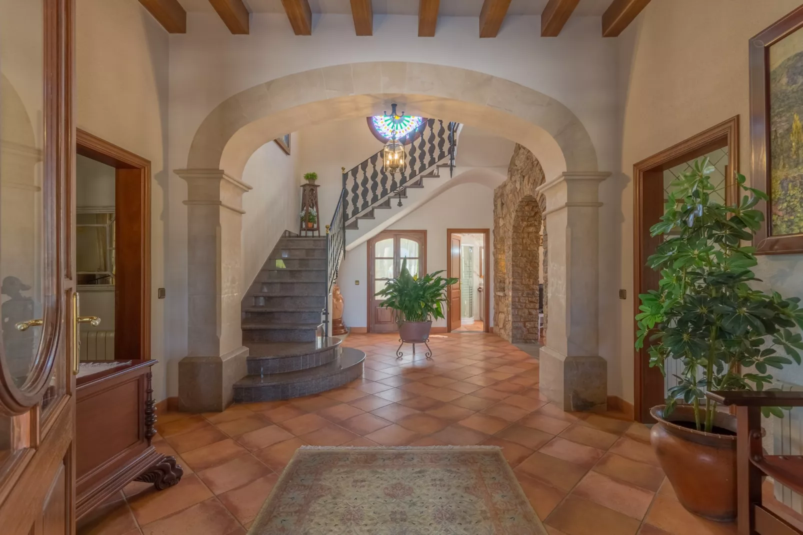 Buitre negro, Finca 5StarsHome Mallorca-Reception hall