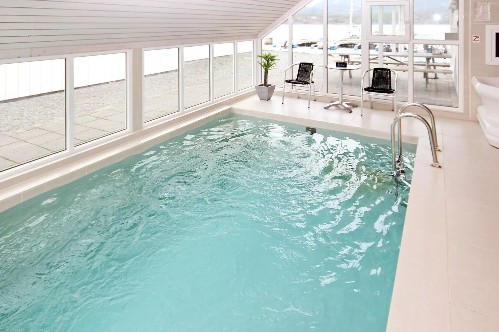 FRØYA 30526-Pool