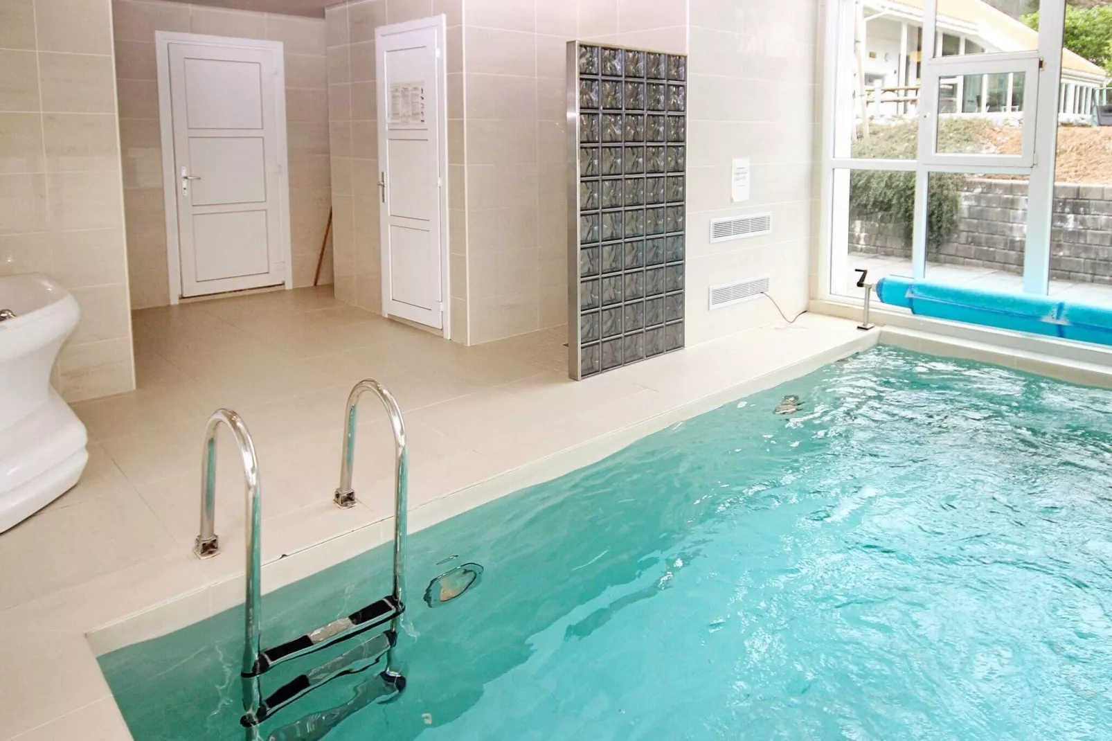 FRØYA 30526-Pool