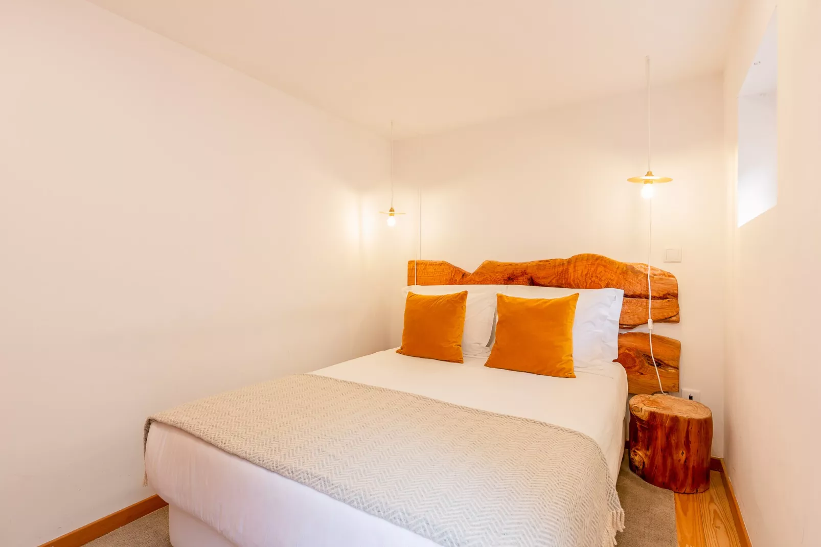 YOUROPO - Cosy 4-Bedroom