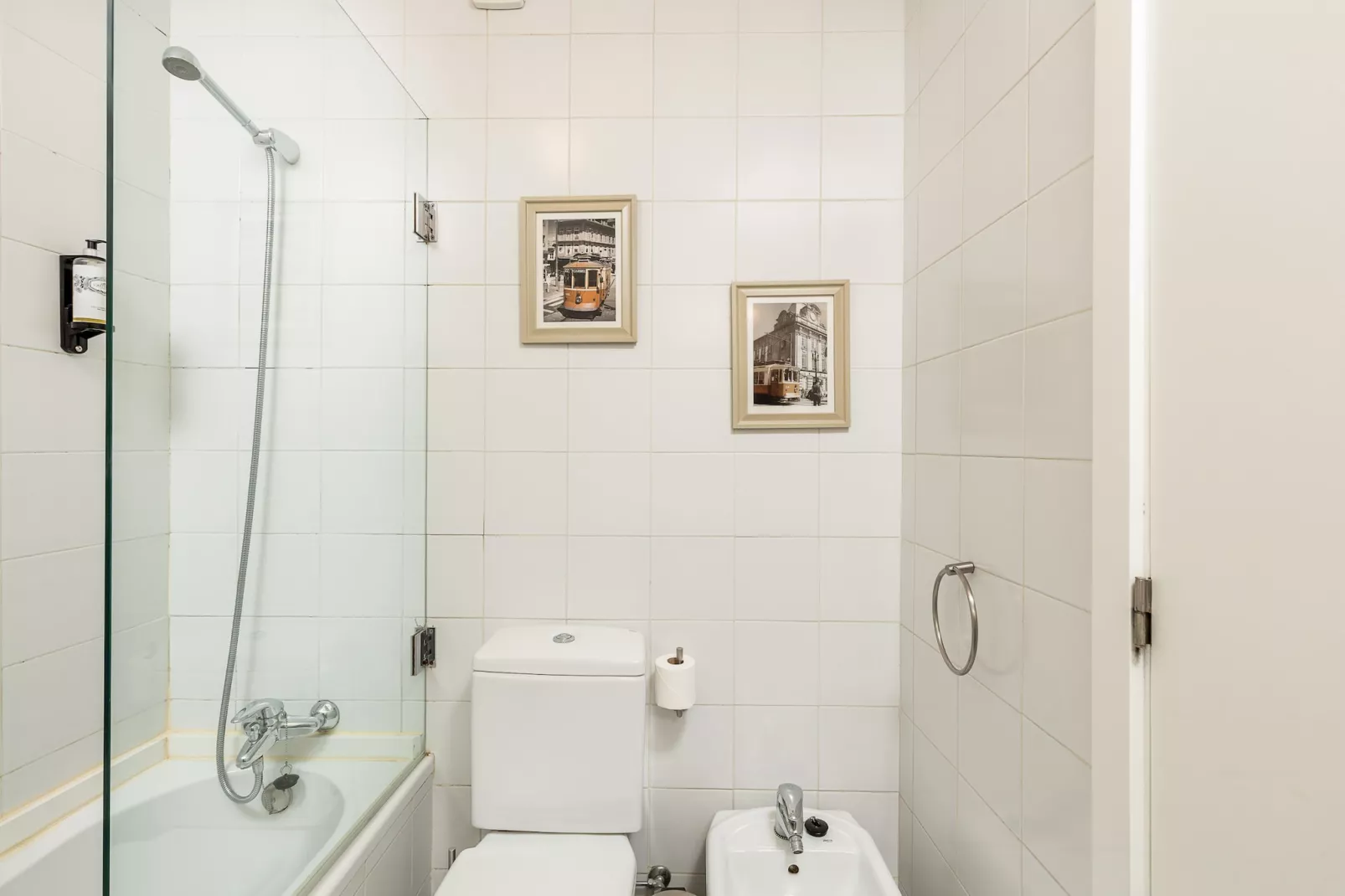 YOUROPO - Clérigos 1A-Salle de bain