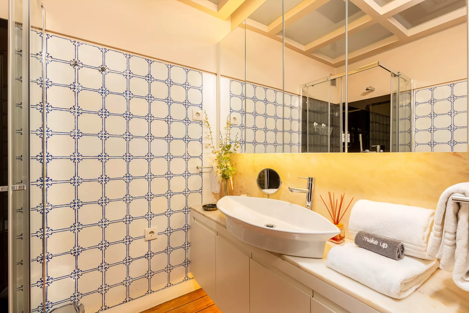 YOUROPO - Bolhão 2C-Bathroom